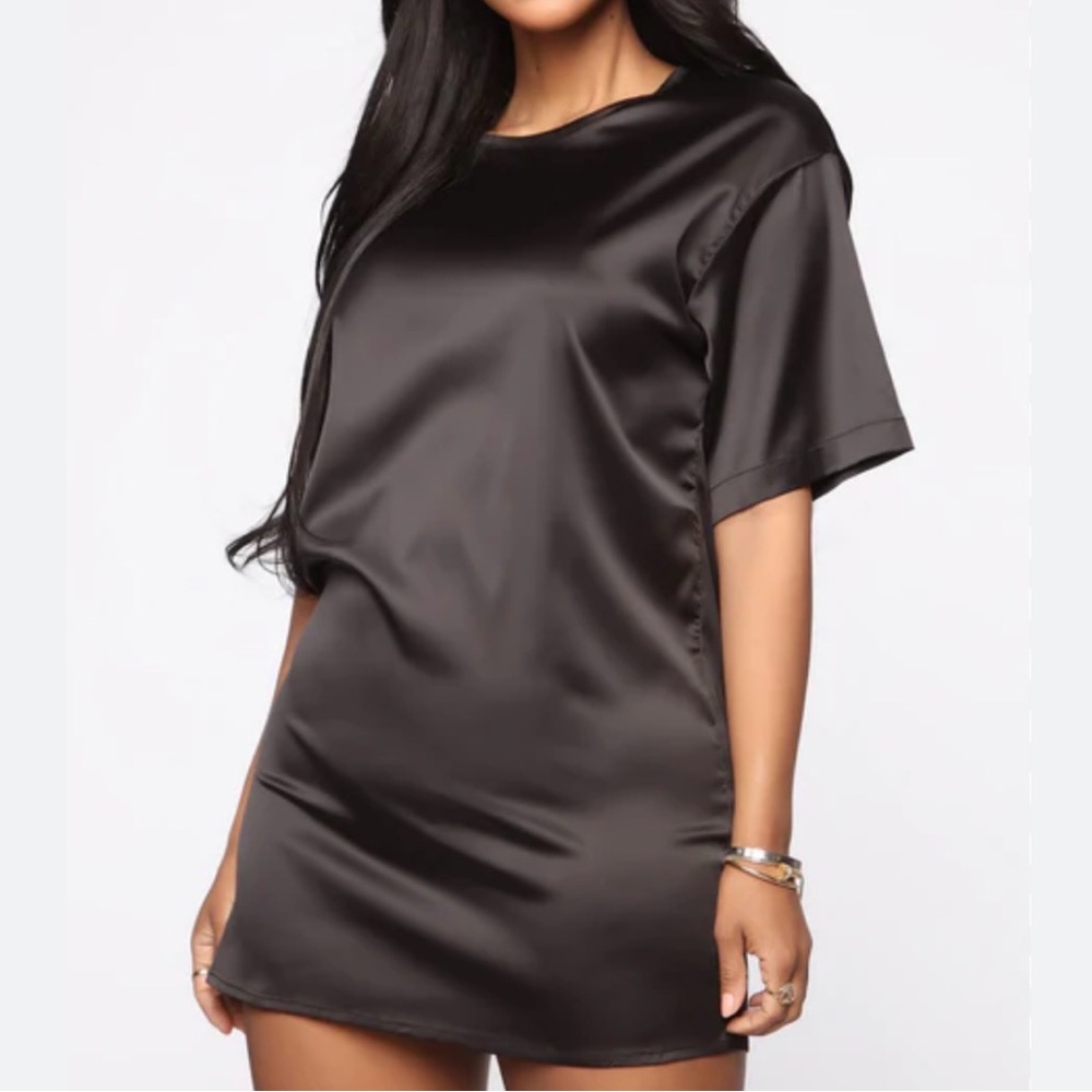 Fashion Nova Black Satin Rachel Oversize Tee